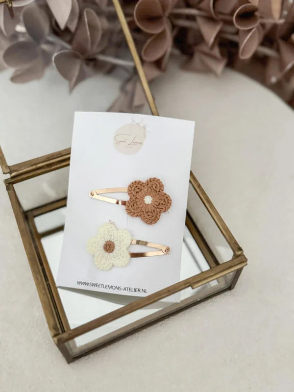 Setje Haarspeldjes - Knitted Flowers